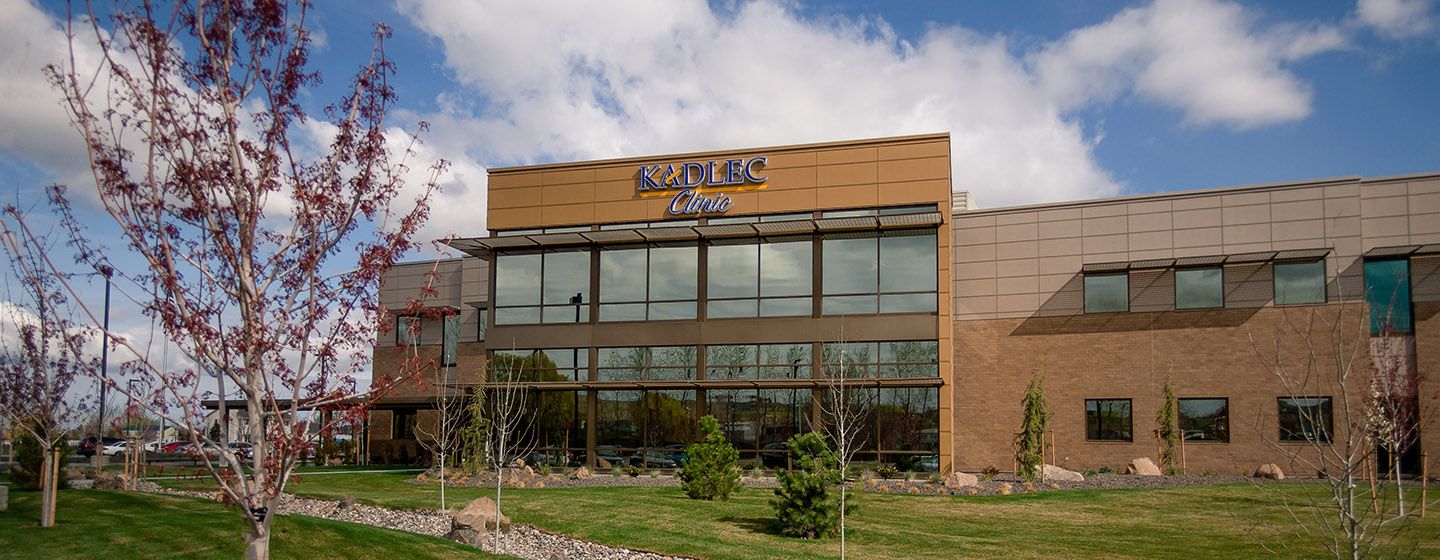 PS&D partner Kadlec's Primary Care center on a sunny day.